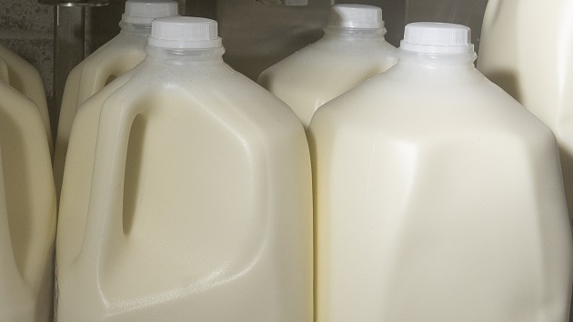 USDA issues order for raw milk samples nationwide to be tested for bird flu